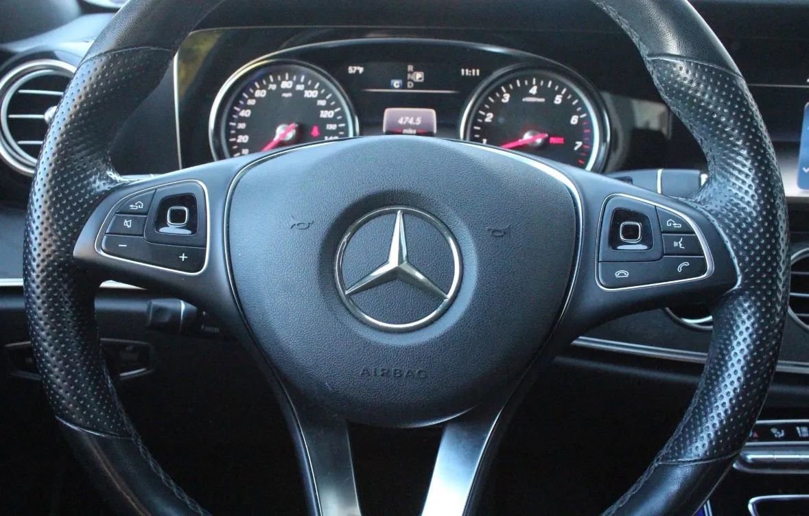 Used 2017 Mercedes-Benz E 300 4MATIC image 13