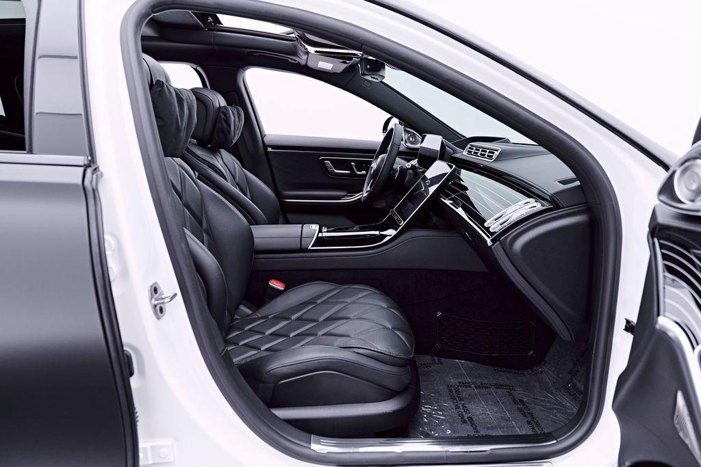 Used 2023 Mercedes-Benz Maybach S 580 4MATIC image 31