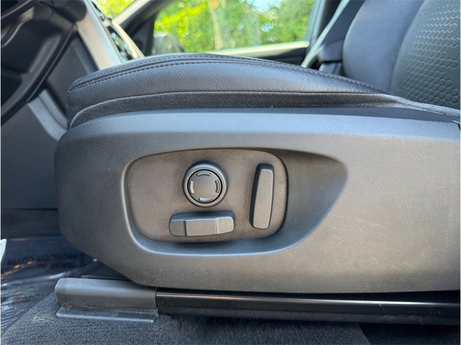 Used 2019 Land Rover Discovery Sport SE AWD/4WD image 21