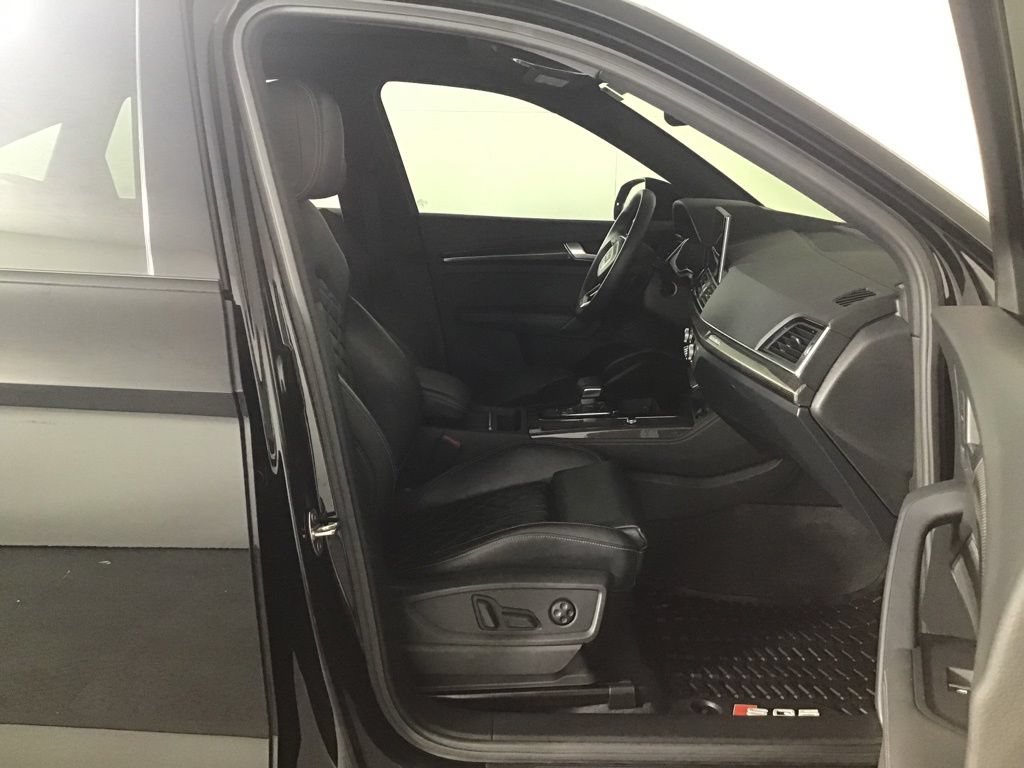 Used 2023 Audi SQ5 Prestige w/ Prestige Package AWD/4WD image 21