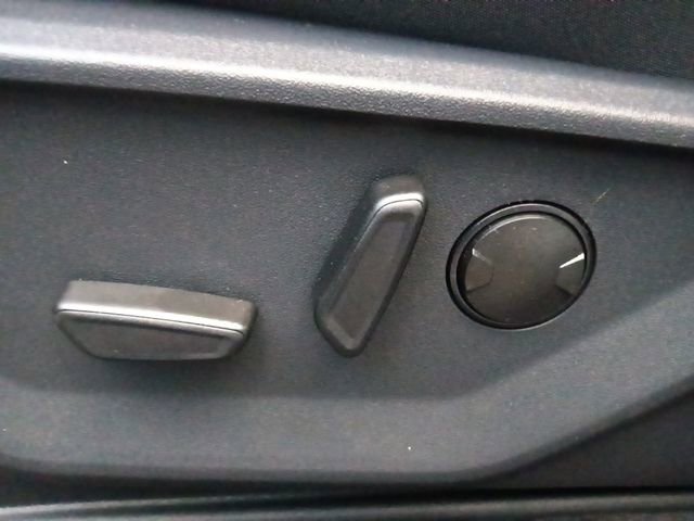 New 2026 Ford Expedition Active image 16