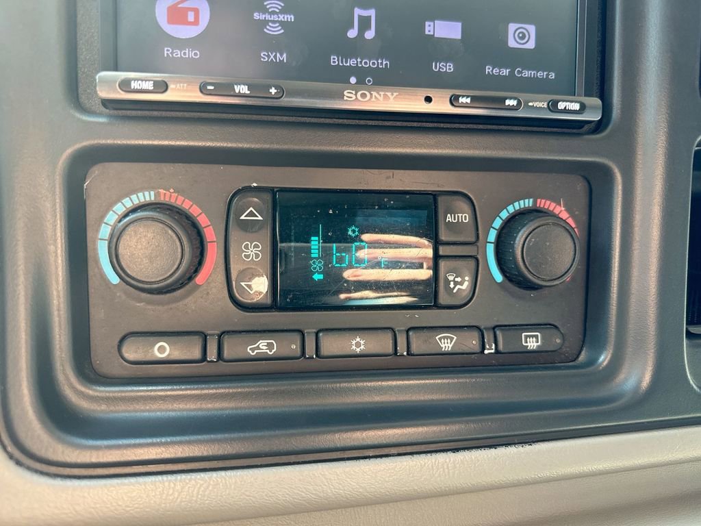 Used 2004 Chevrolet Silverado 2500 LT w/ Skid Plate Package image 16