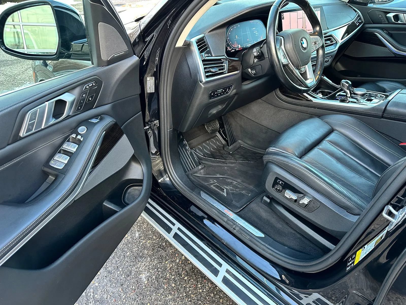 Used 2019 BMW X7 xDrive40i w/ Premium Package AWD/4WD image 10