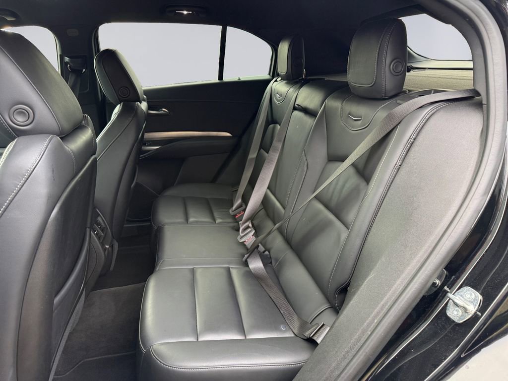 Used 2024 Cadillac XT4 Premium Luxury image 16