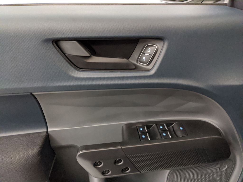 New 2026 Ford Maverick XL image 21