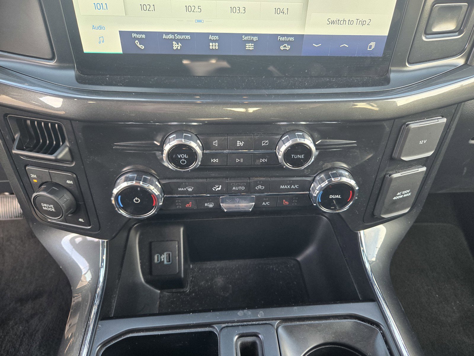 Used 2022 Ford F150 XLT w/ Equipment Group 302A High image 18