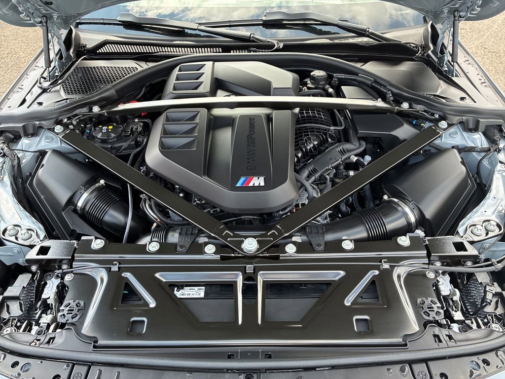 Used 2025 BMW M2 w/ Lighting Package image 10