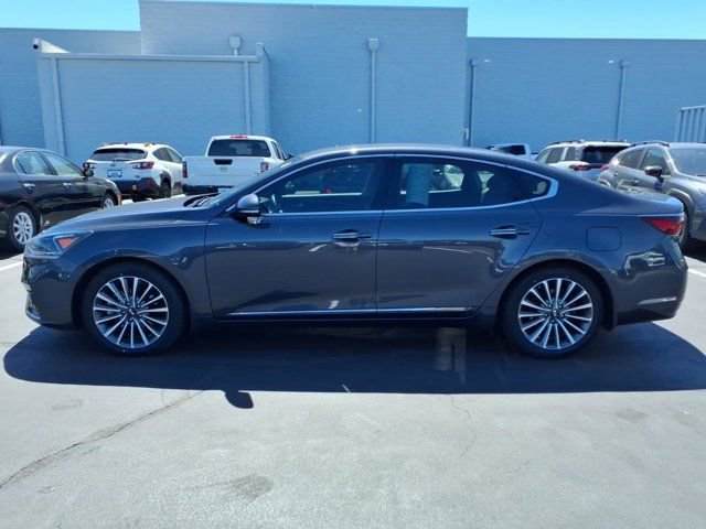 Used 2018 Kia Cadenza Premium w/ Paint Protection Package FWD image 4