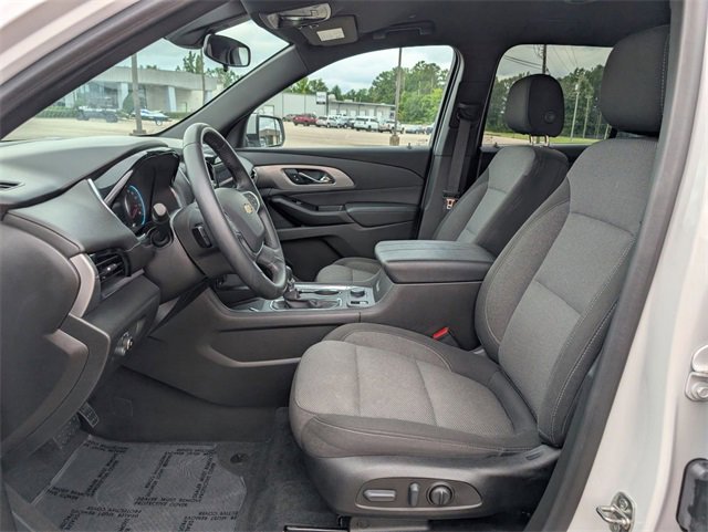 Used 2023 Chevrolet Traverse LT image 21