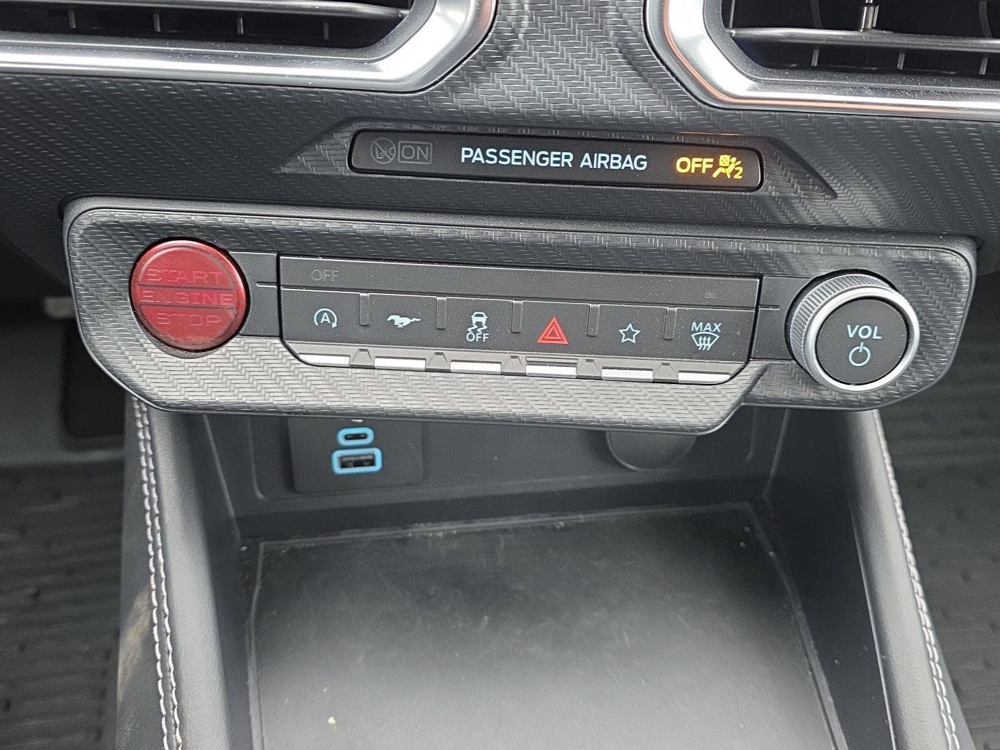 Used 2025 Ford Mustang GT Premium image 25