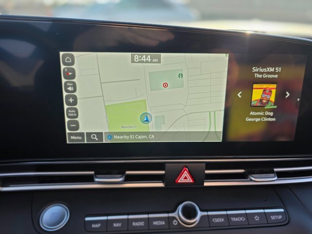 New 2025 Hyundai Elantra Limited image 23