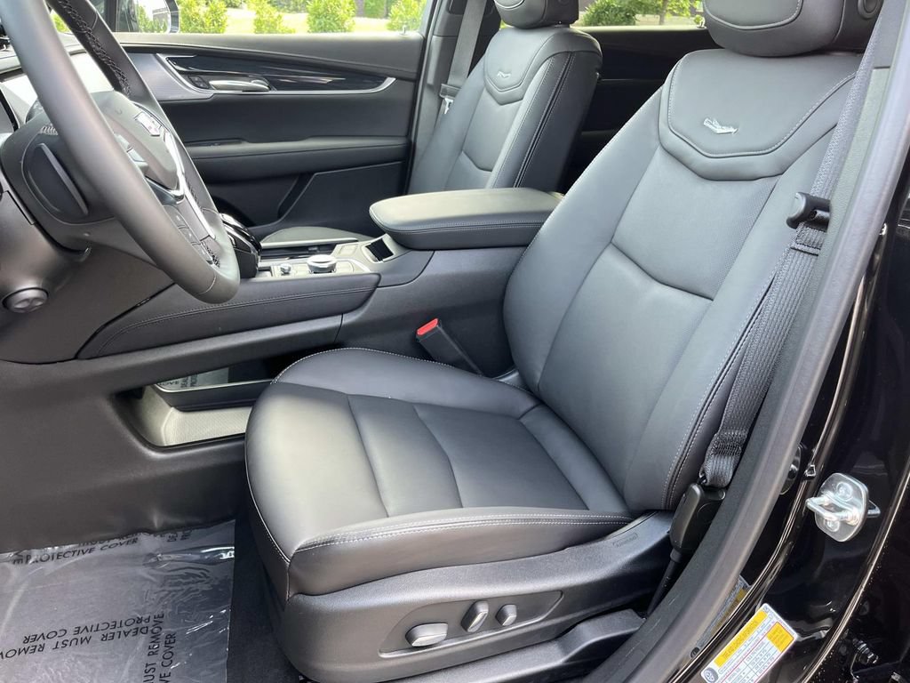 New 2026 Cadillac XT5 Premium Luxury w/ Driver Assist Package FWD image 22