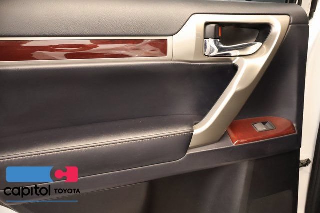 Used 2019 Lexus GX 460 Premium AWD/4WD image 37