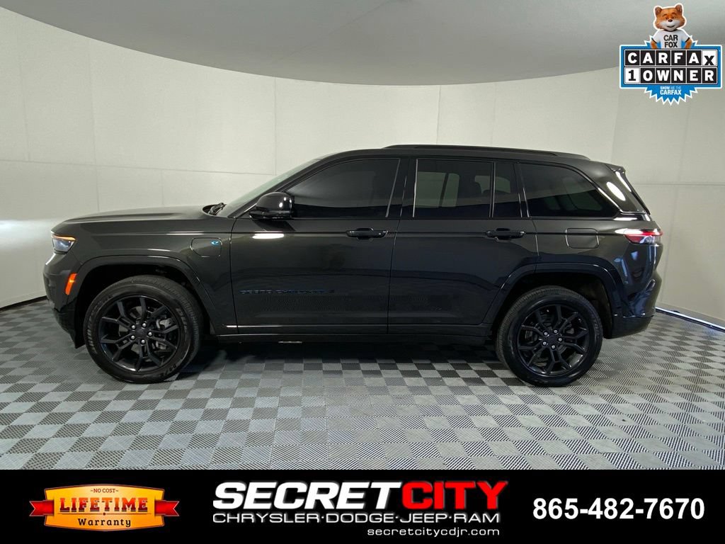 Used 2023 Jeep Grand Cherokee 30th Anniversary AWD/4WD image 4