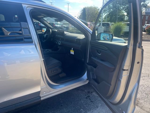 New 2026 Honda Pilot Black Edition image 13