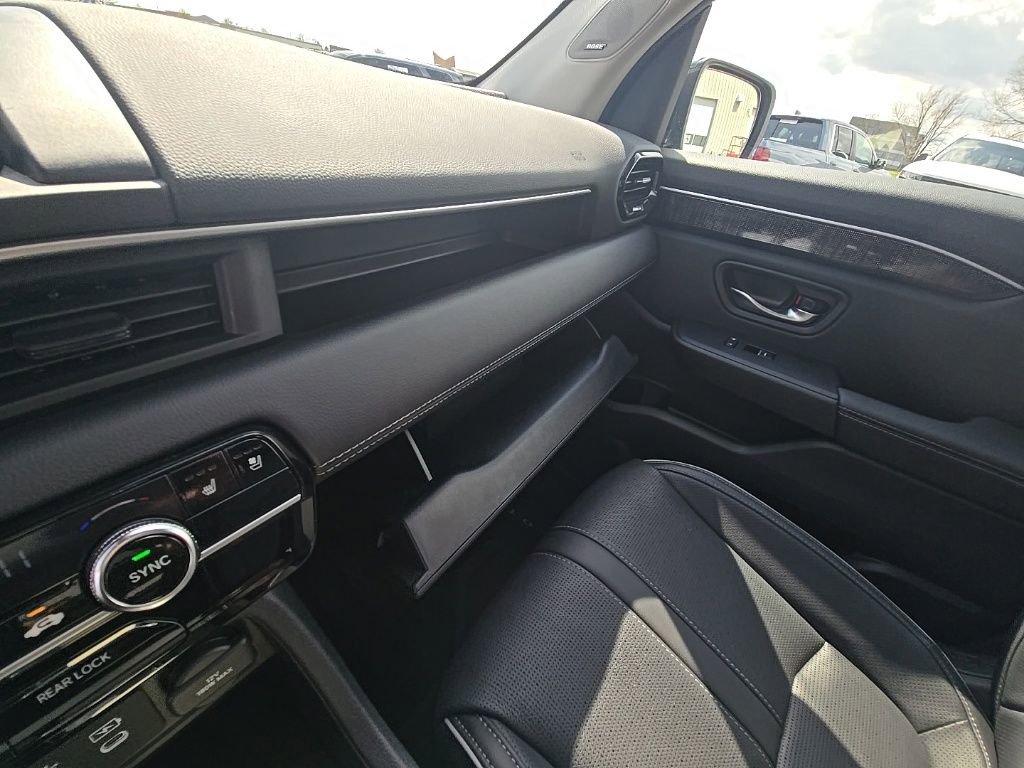 Certified 2024 Honda Pilot Elite image 23