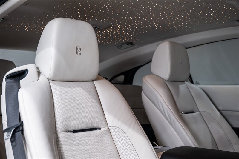 Used 2016 Rolls-Royce Wraith RWD image 57