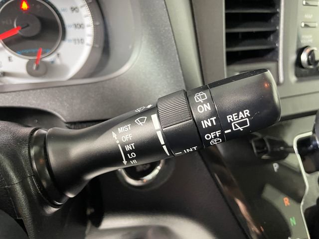 Used 2019 Toyota Sienna SE Premium image 12