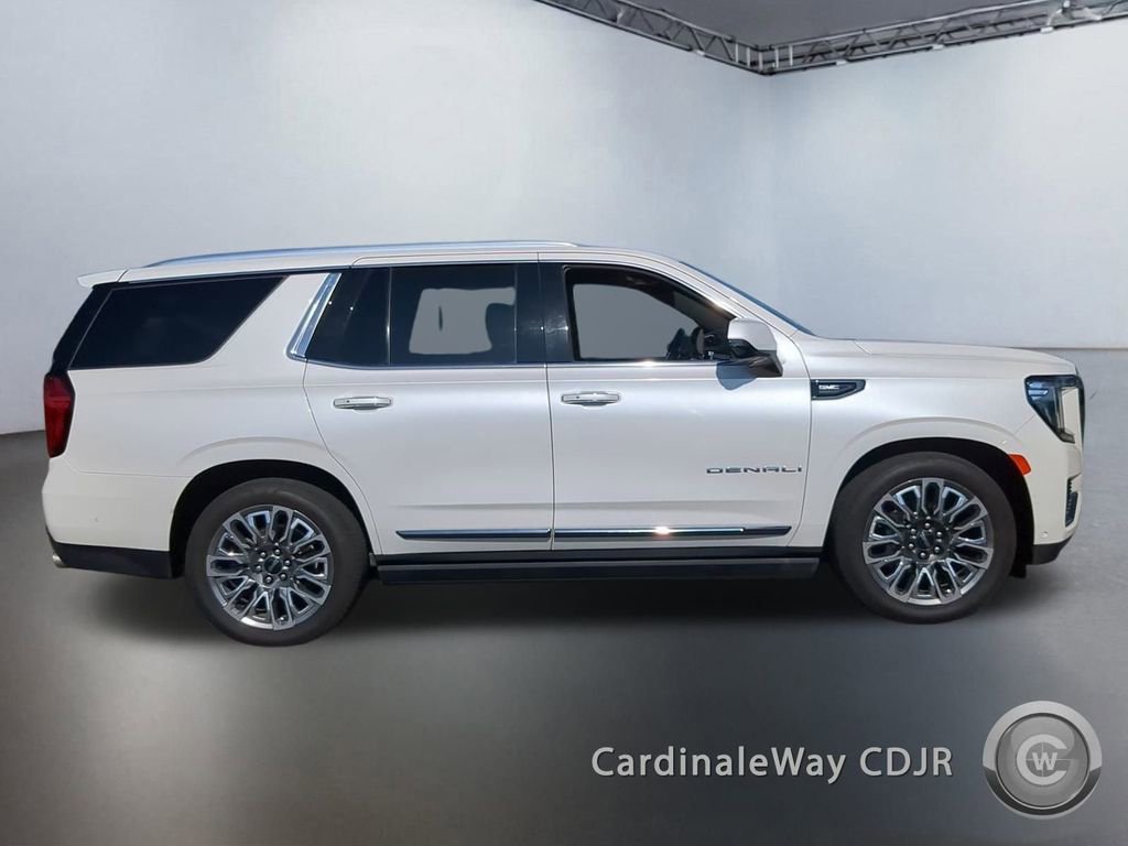 Used 2023 GMC Yukon Denali Ultimate image 3