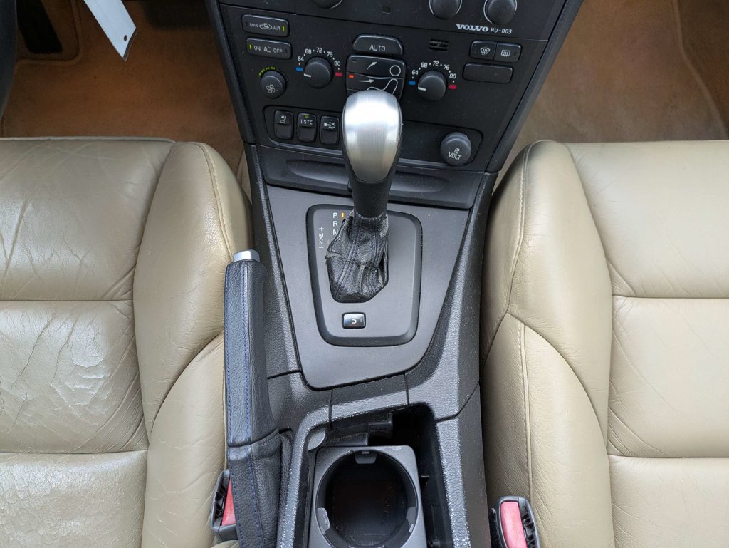 Used 2004 Volvo S60 R AWD/4WD image 18