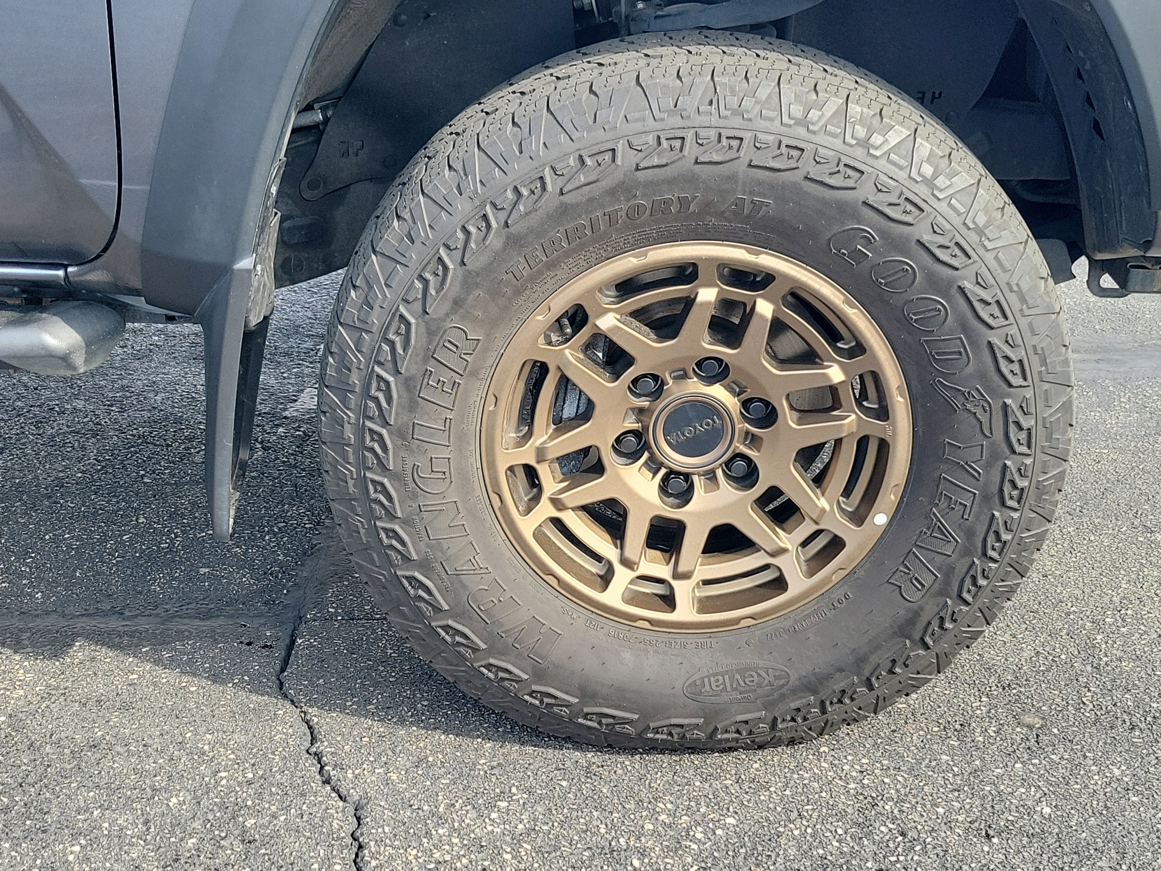 Certified 2023 Toyota Tacoma 4x4 Double Cab w/ Trail Edition image 6