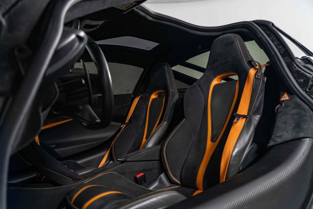 Used 2018 McLaren 720S Performance RWD image 15