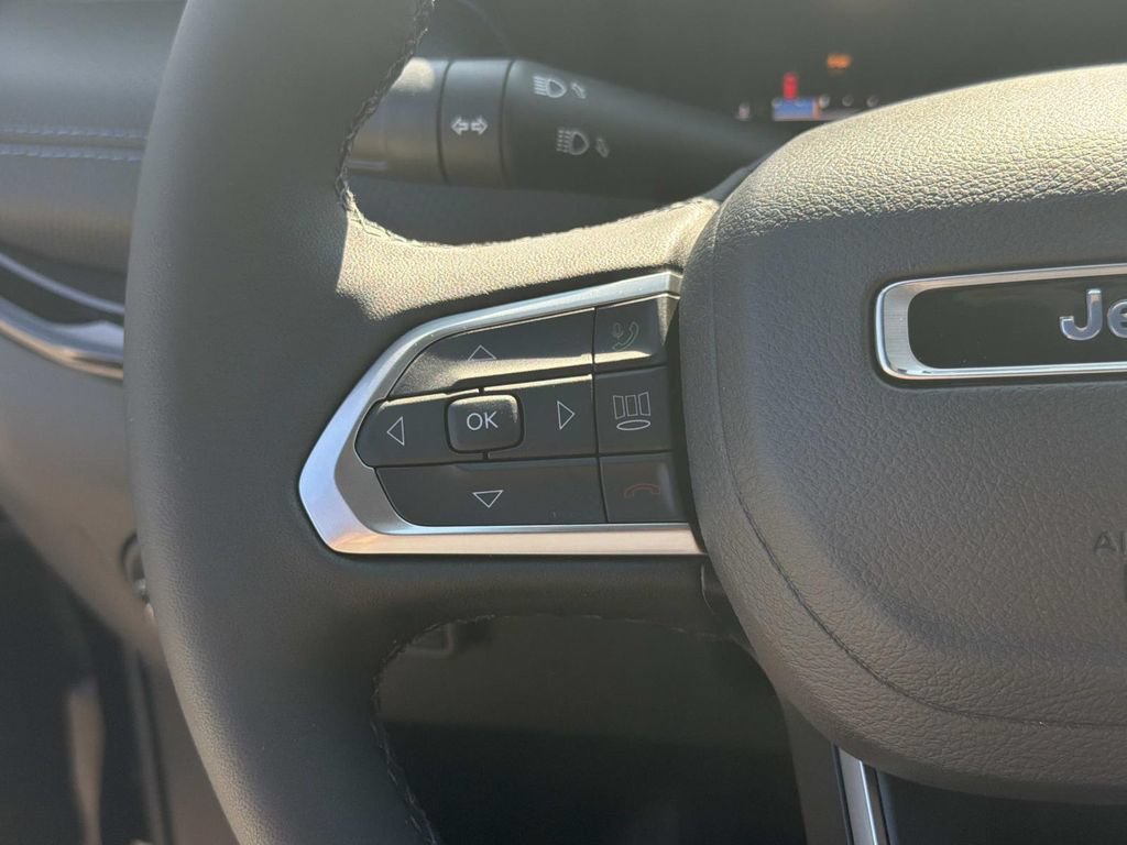 New 2026 Jeep Compass Limited w/ Sun, Sound & Navigation Group AWD/4WD image 10