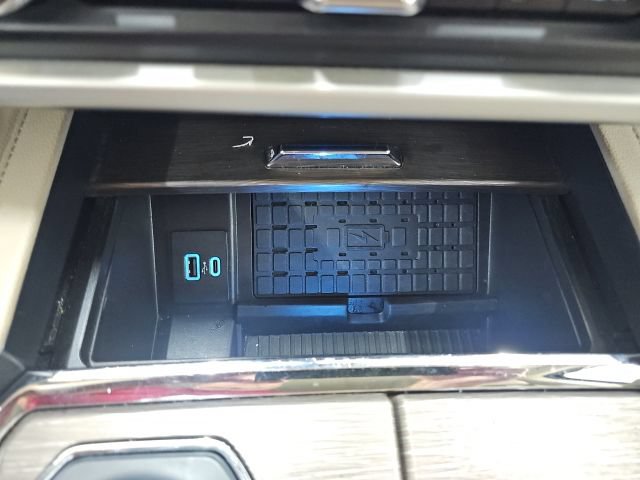 Used 2024 Ford Expedition Limited AWD/4WD image 27