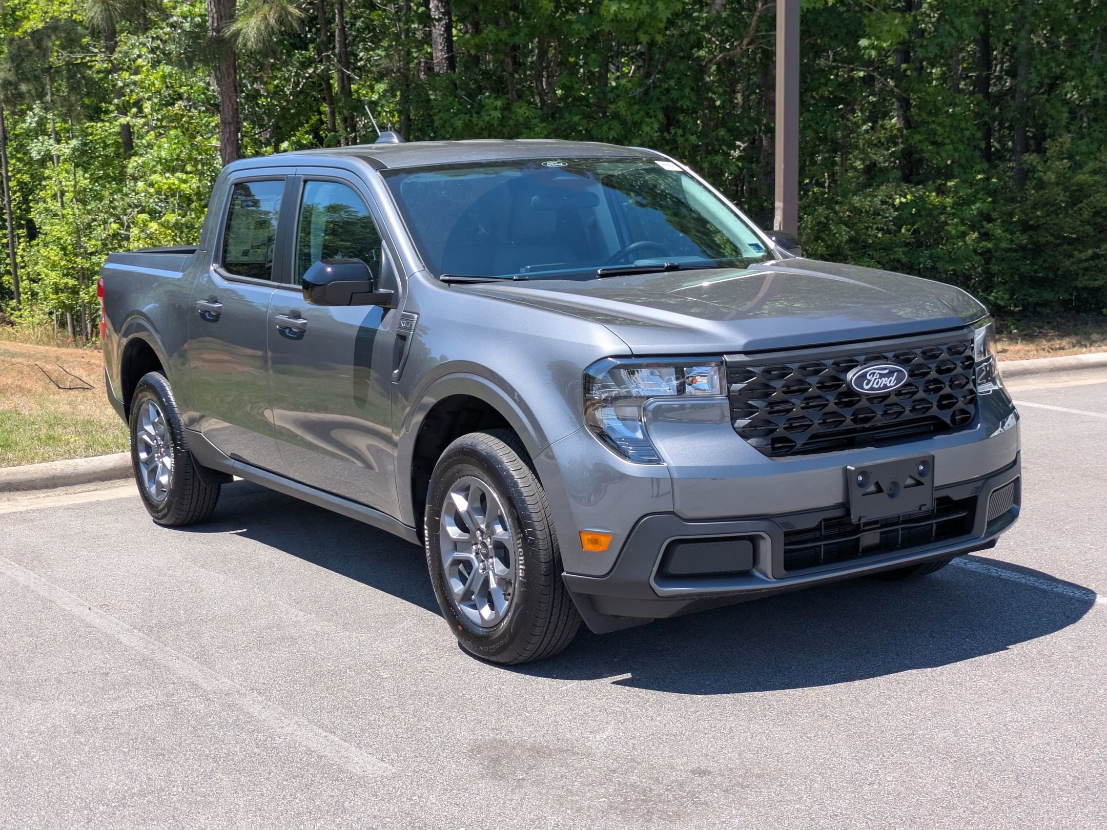 New 2026 Ford Maverick XLT AWD/4WD image 2