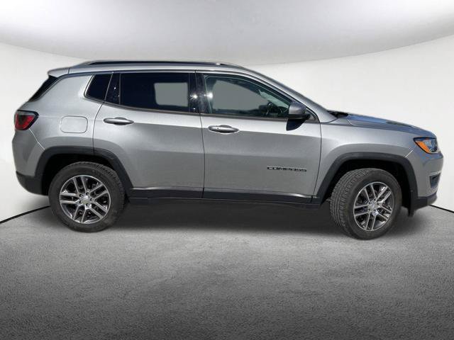 Used 2020 Jeep Compass Latitude AWD/4WD image 18