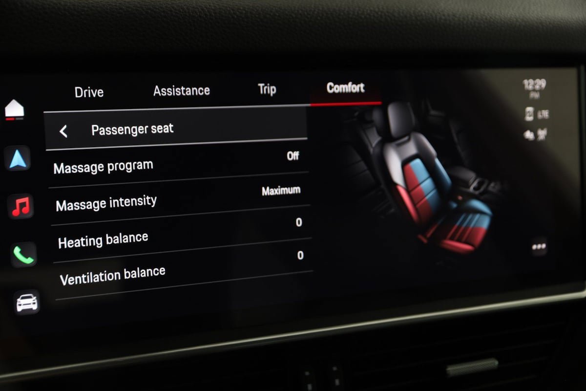 Used 2023 Porsche Cayenne Coupe image 67