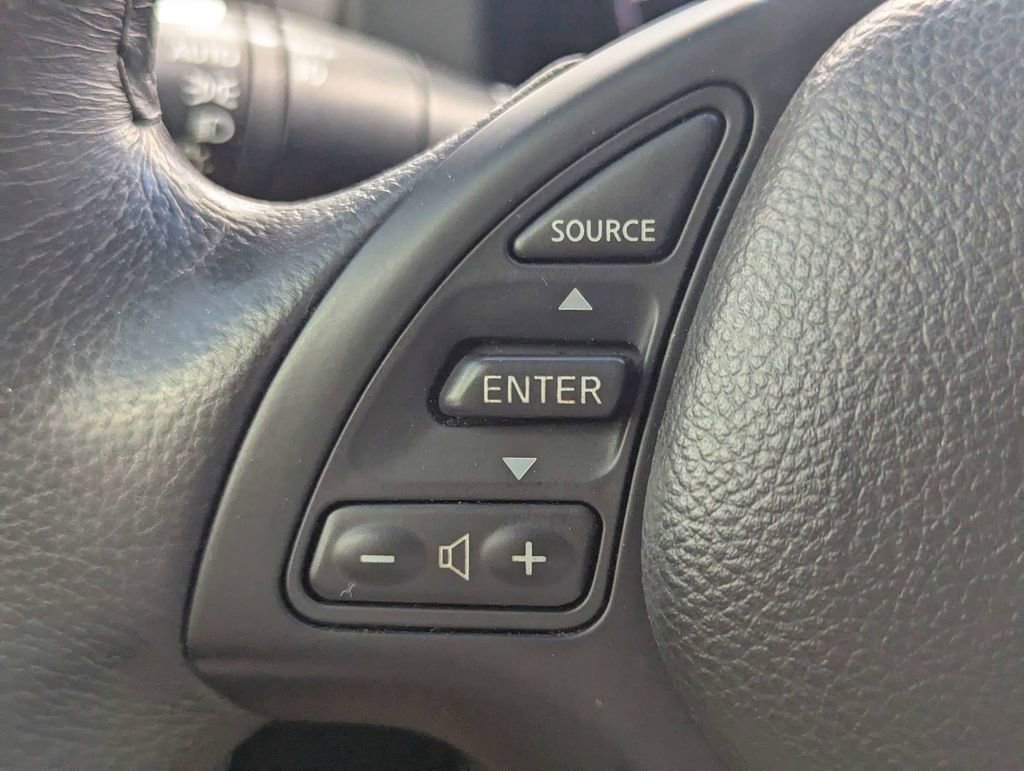 Used 2014 INFINITI Q60 Journey w/ Premium Package image 24