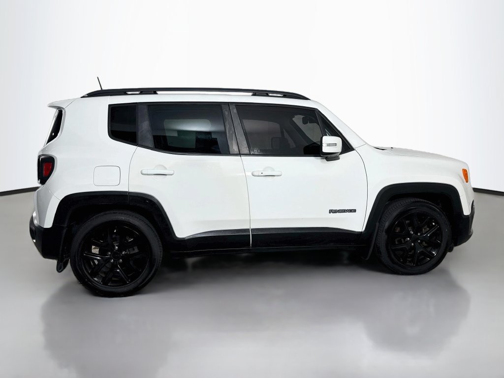 Used 2018 Jeep Renegade Altitude w/ Popular Equipment Group FWD image 11