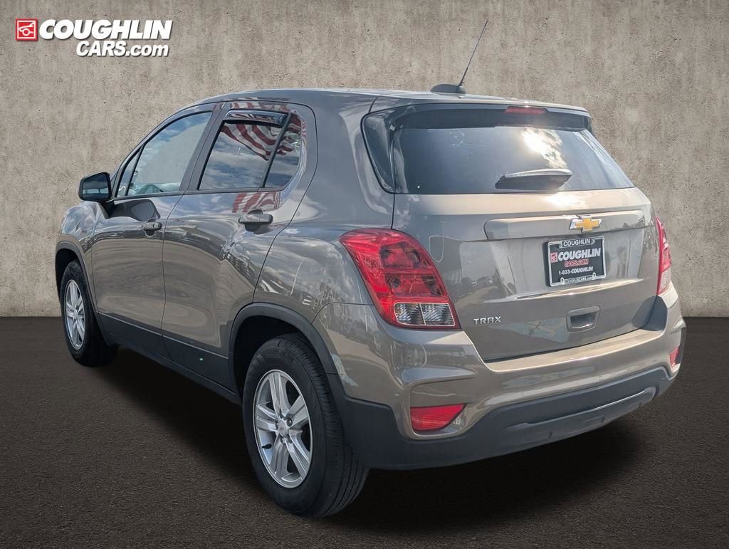 Used 2020 Chevrolet Trax LS w/ Tint and Cruise Package image 5