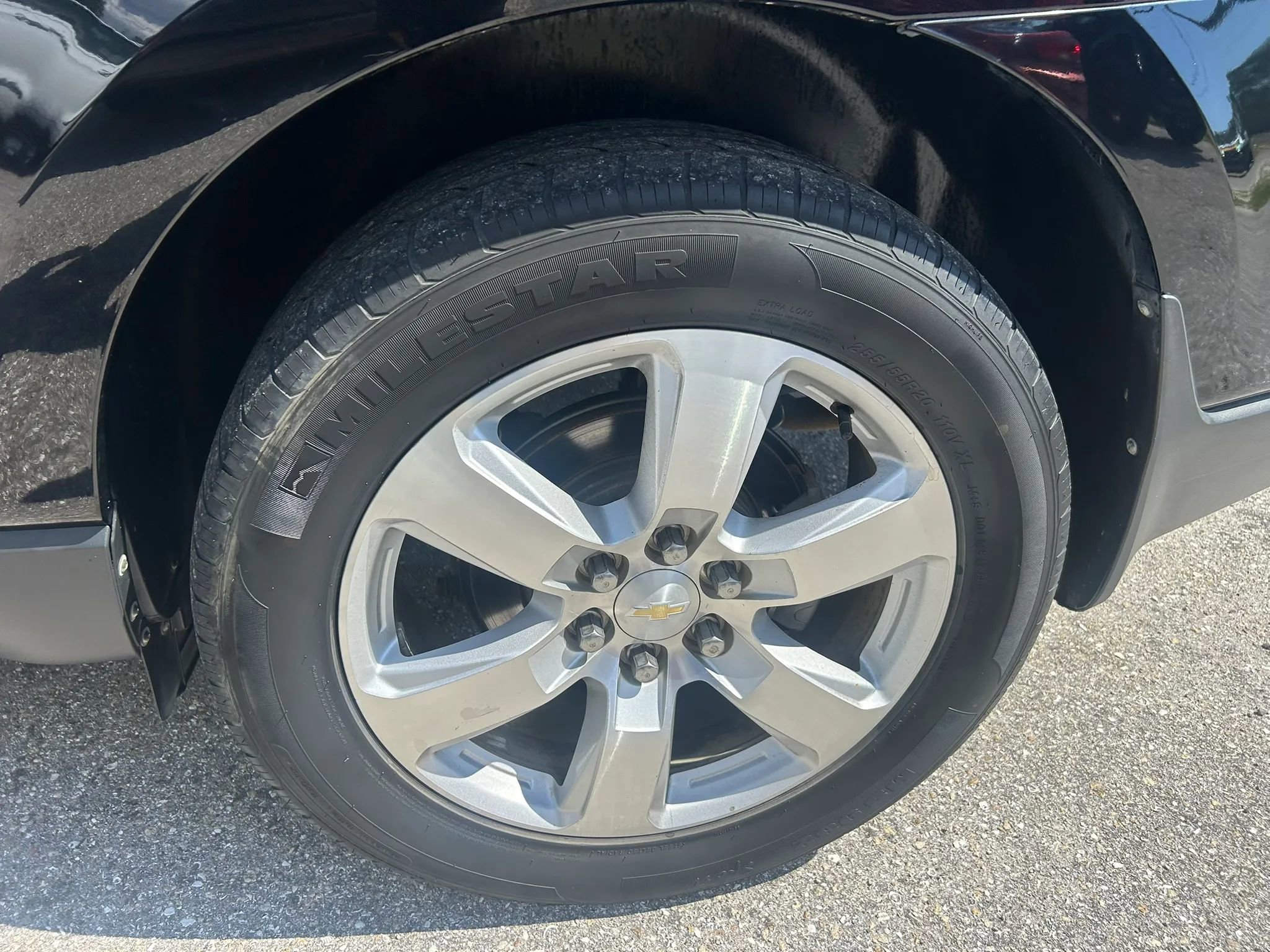 Used 2016 Chevrolet Traverse LTZ FWD image 3