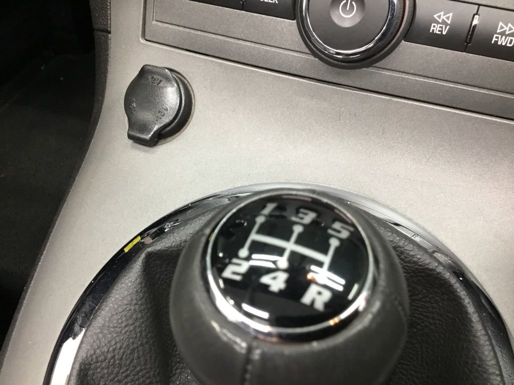 Used 2007 Pontiac Solstice Convertible w/ Premium Package image 19