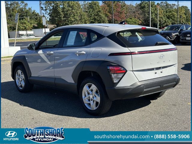 Certified 2024 Hyundai Kona SE AWD/4WD image 8
