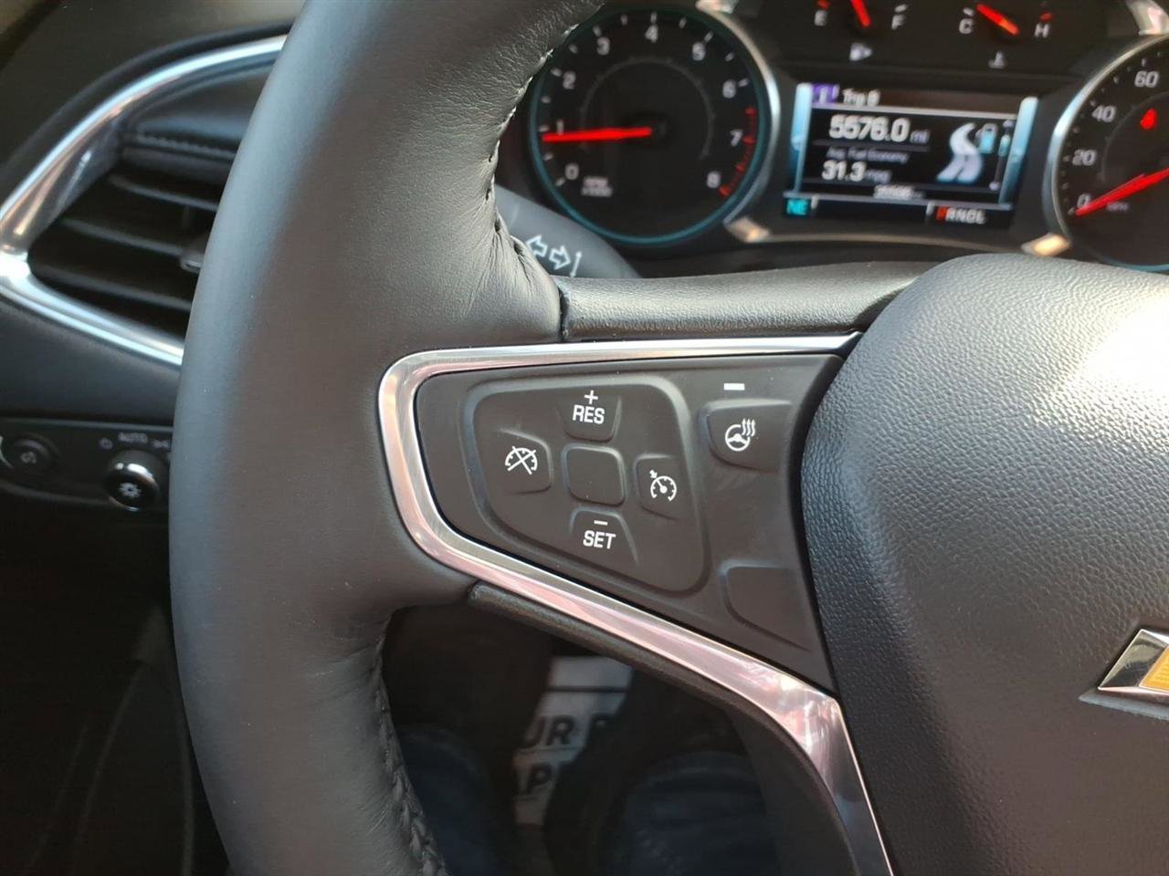 Used 2017 Chevrolet Malibu Premier image 18