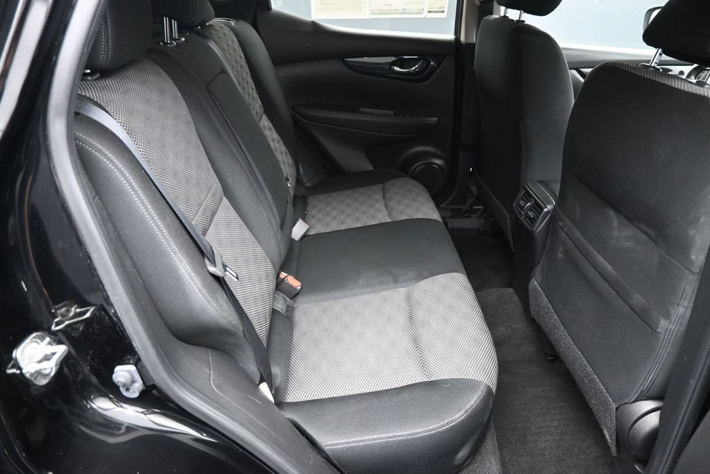 Used 2019 Nissan Rogue Sport SV w/ All-Weather Package AWD/4WD image 22