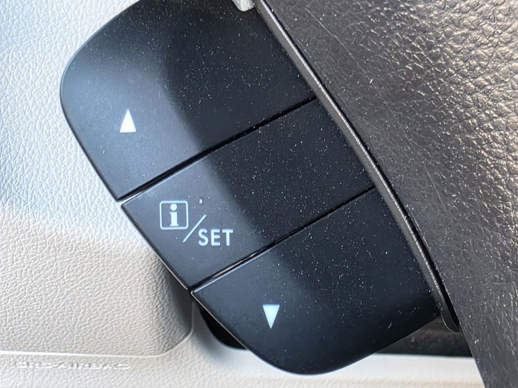 Used 2016 Subaru Forester 2.5i Premium w/ All-Weather Package image 23