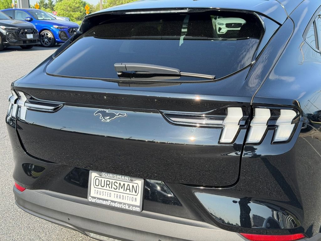 Used 2025 Ford Mustang Mach-E Premium AWD/4WD image 11