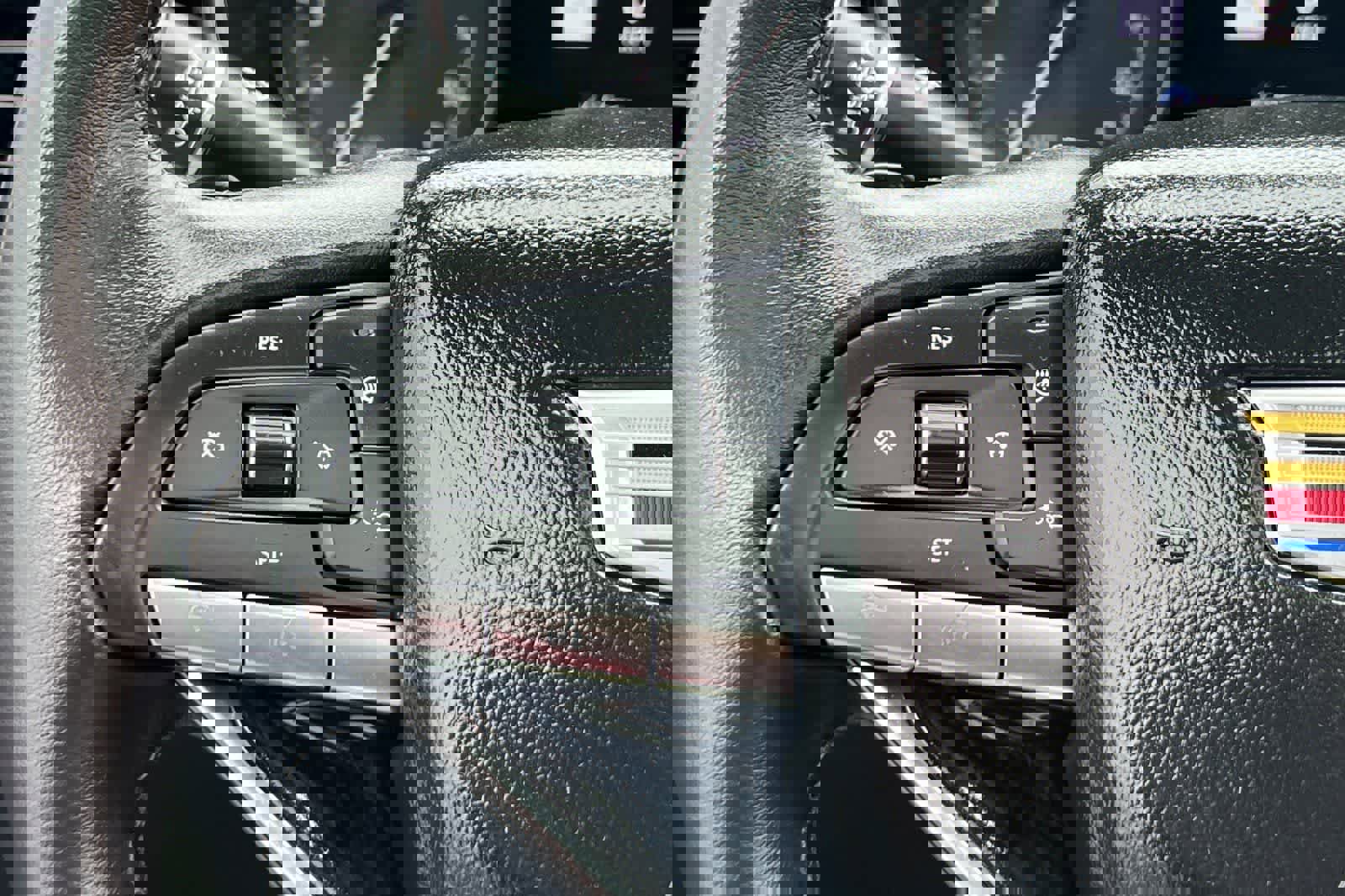 Used 2025 Cadillac XT6 Premium Luxury w/ Technology Package image 34