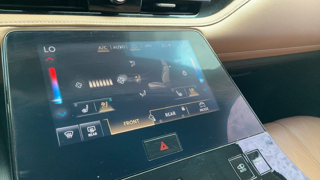 Used 2025 INFINITI QX80 Sensory AWD/4WD image 16