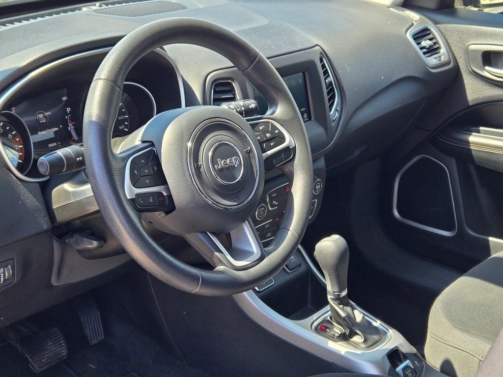 Used 2019 Jeep Compass Sport w/ Tech Group FWD image 33