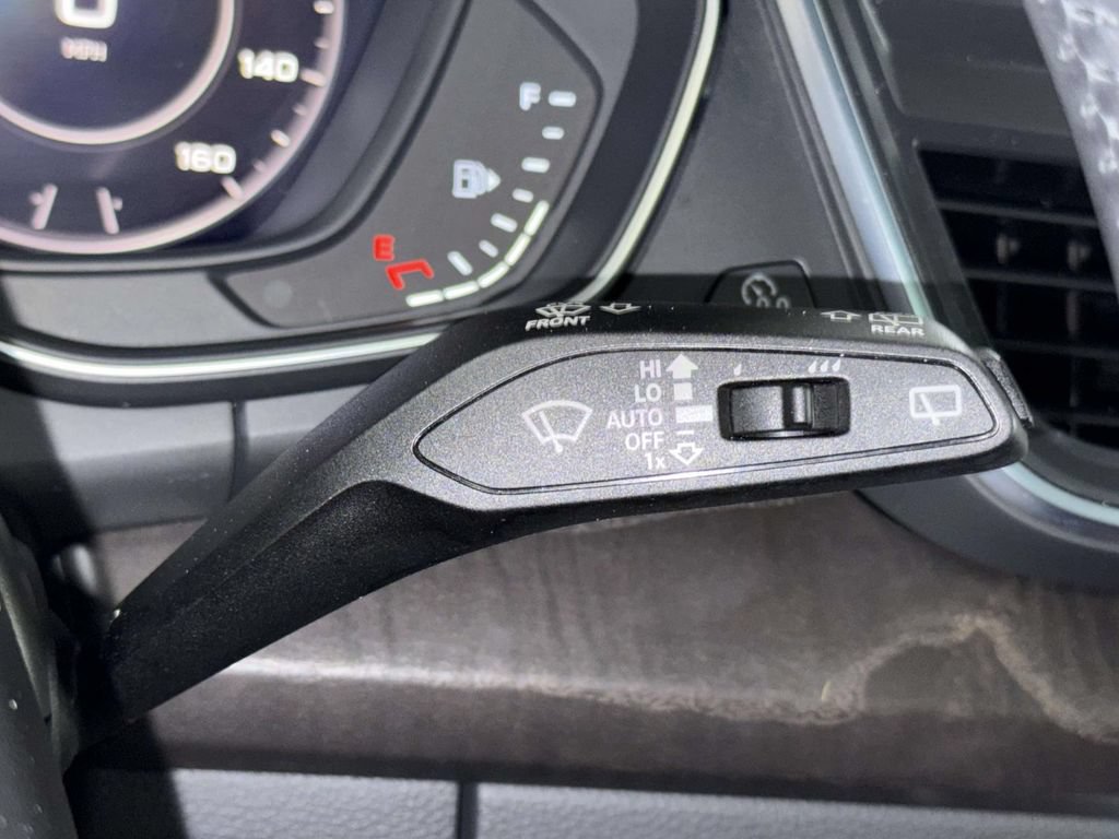 Used 2018 Audi Q5 Prestige w/ Prestige Package AWD/4WD image 29