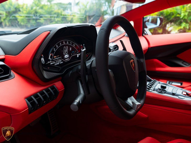 Used 2022 Lamborghini Aventador Countach image 35