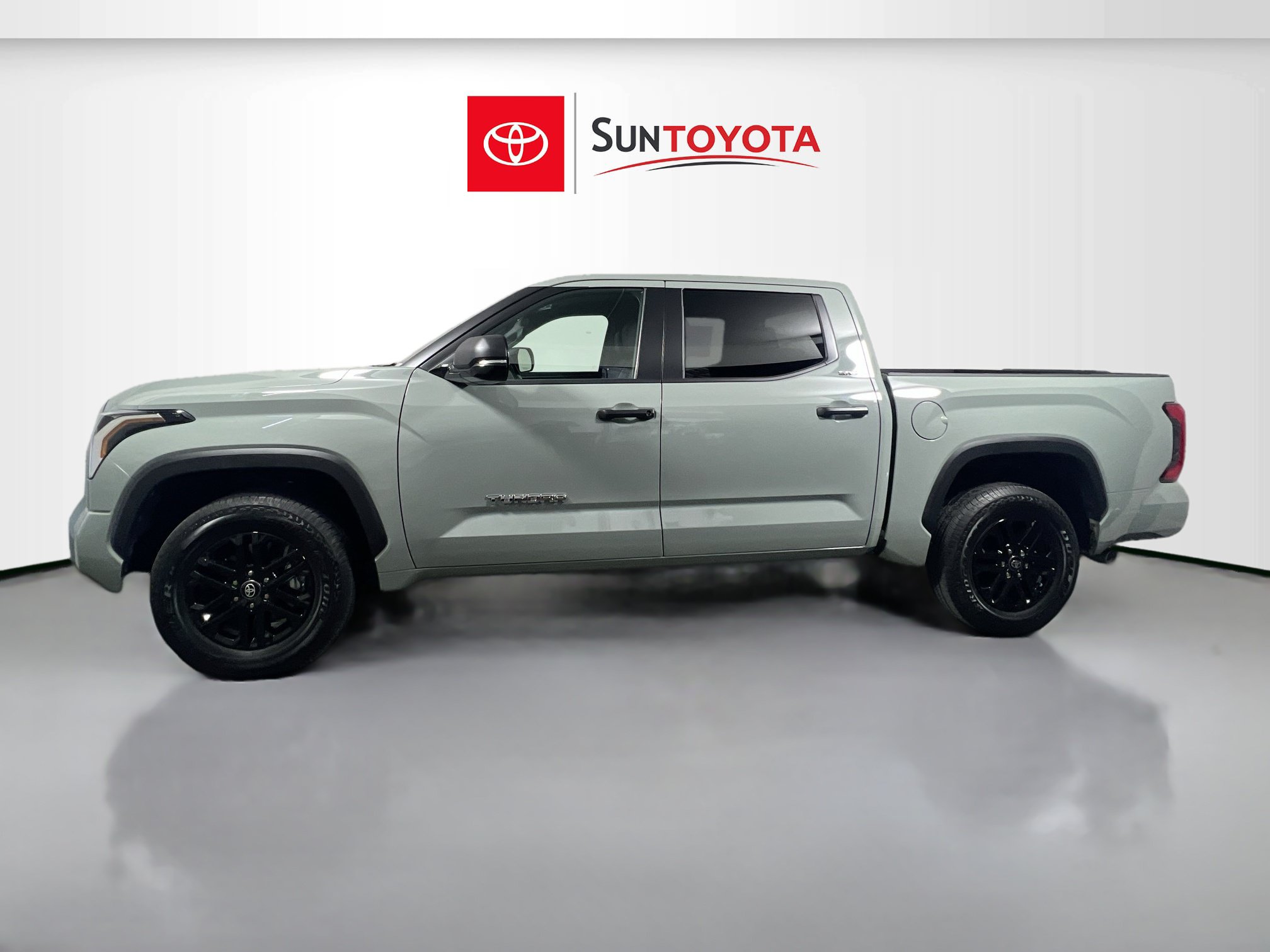 Used 2025 Toyota Tundra SR5 w/ SR5 Convenience Package RWD image 7