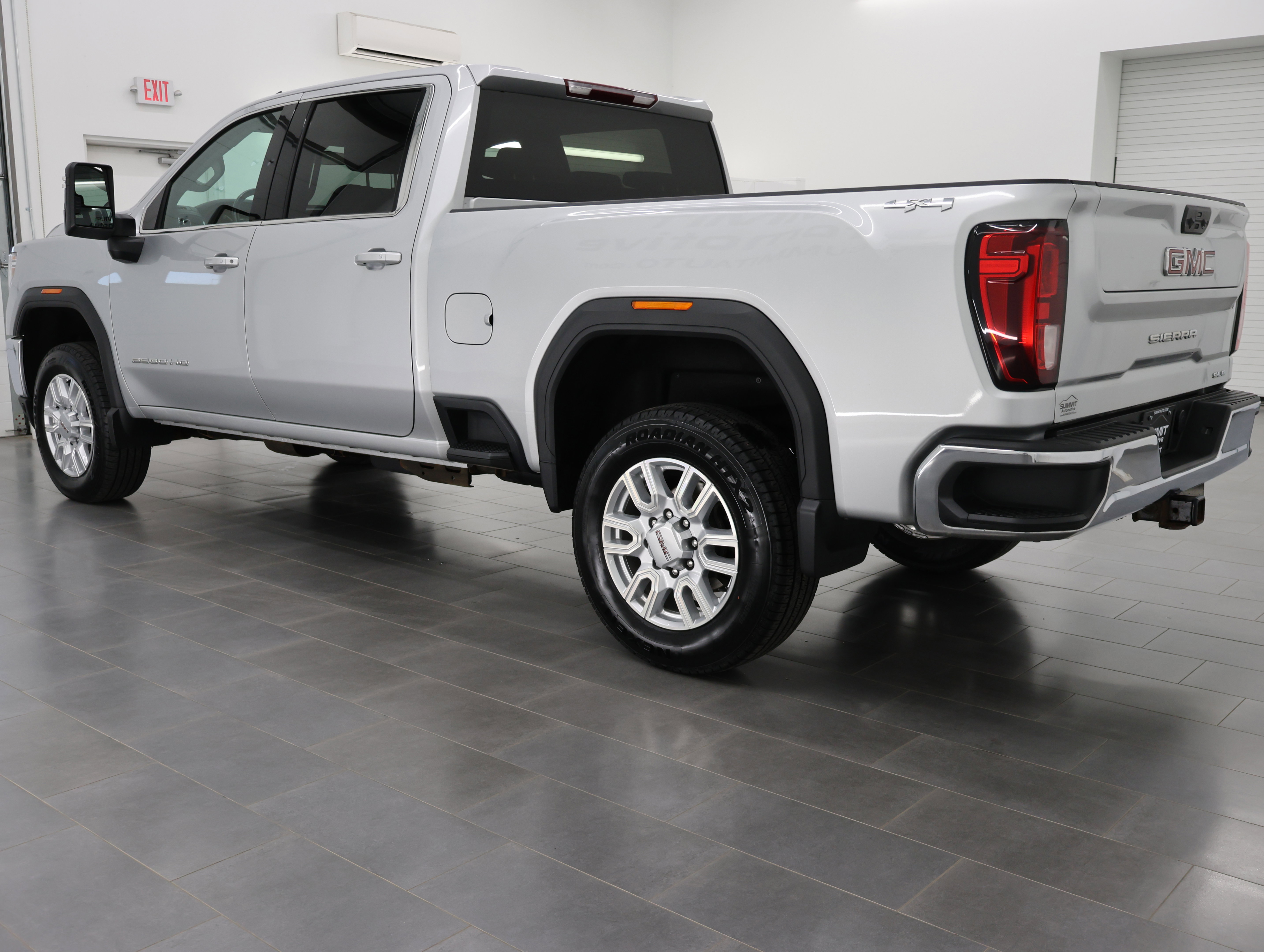 Used 2023 GMC Sierra 2500 SLE w/ SLE Convenience Package AWD/4WD image 6