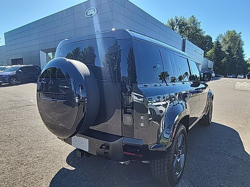 New 2026 Land Rover Defender 110 X-Dynamic SE AWD/4WD image 7
