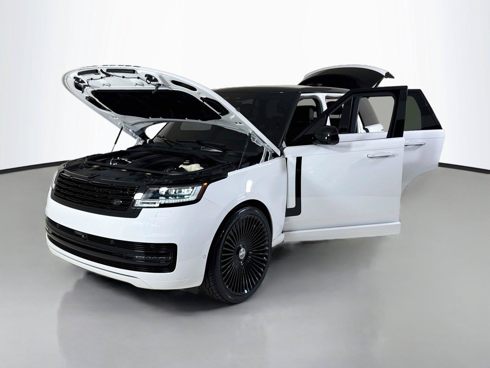 Used 2025 Land Rover Range Rover SE AWD/4WD image 38